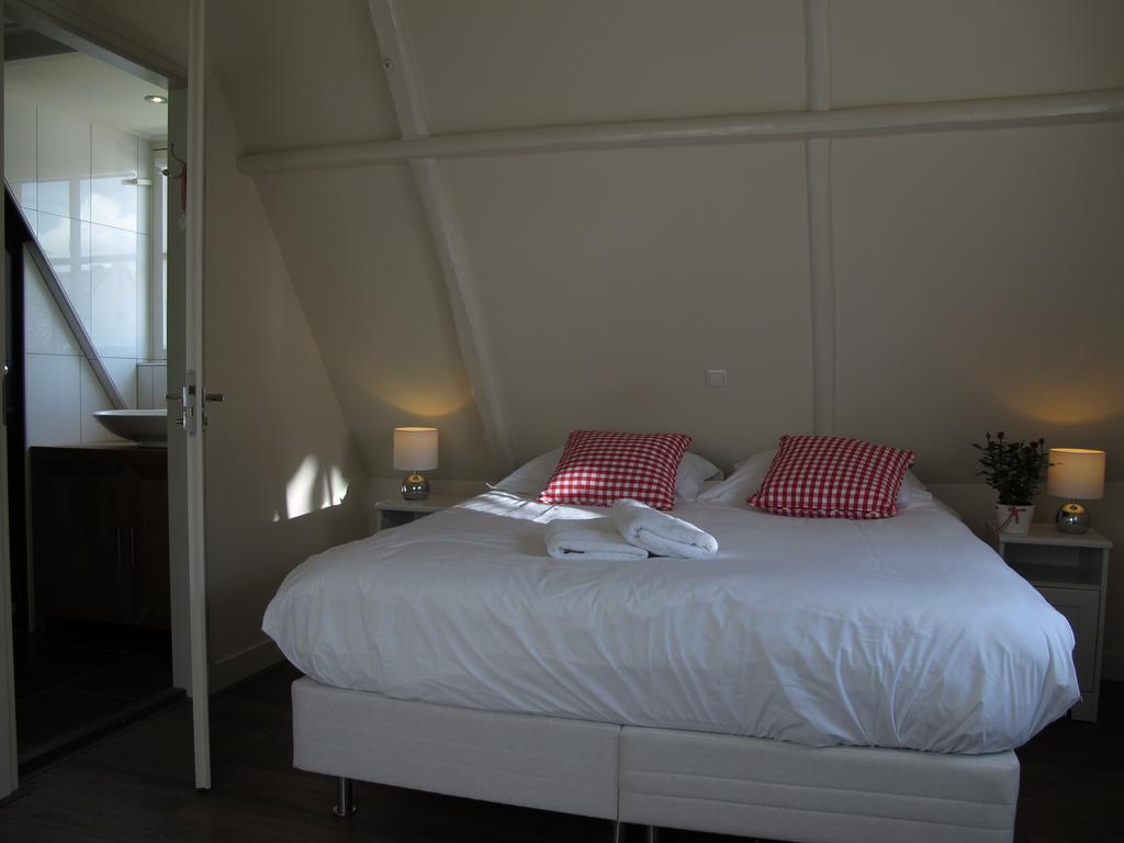 De Thuiskamer In Grou Als B&B Of Vakantiehuis Eksteriør billede